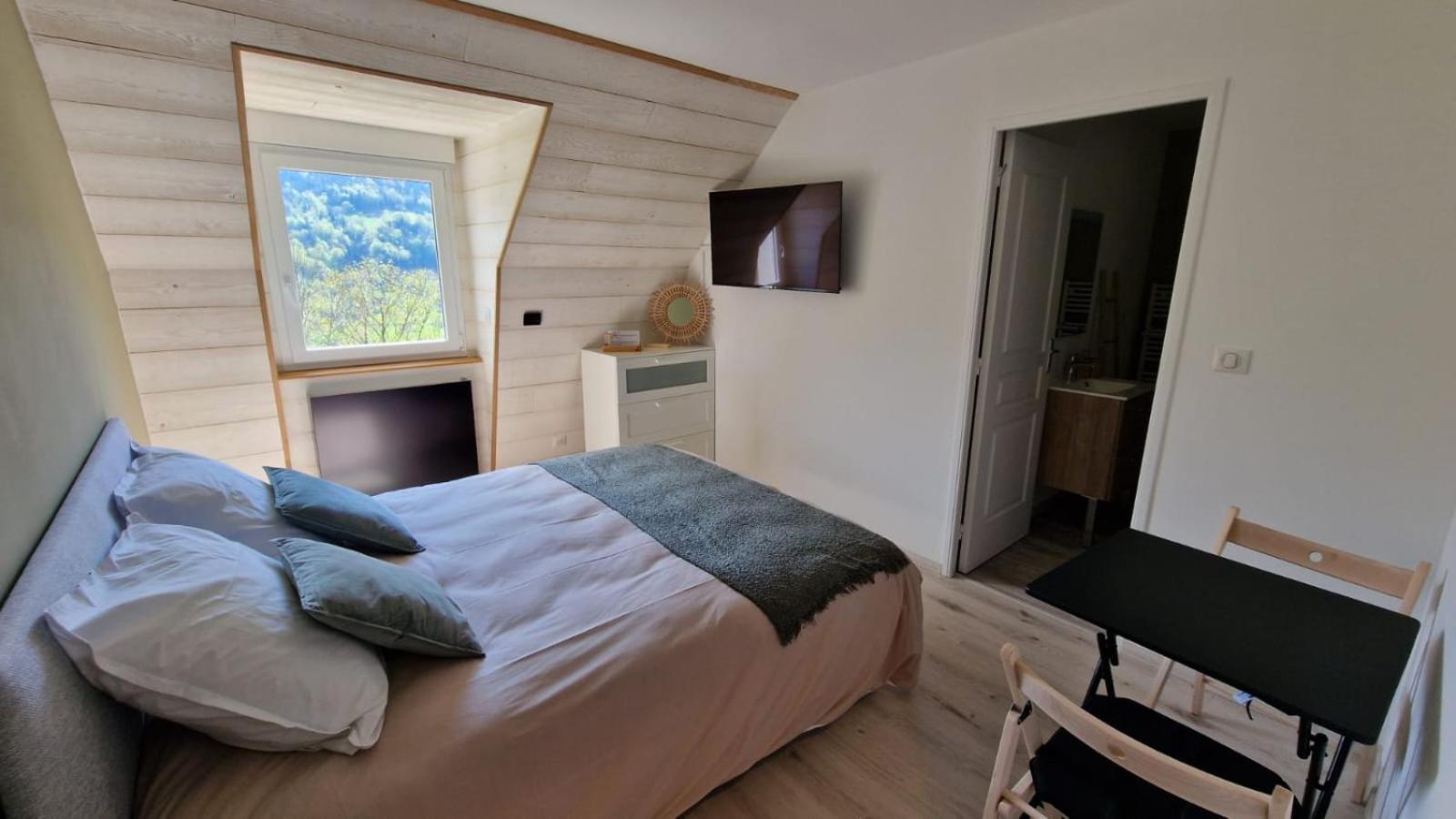 Bed and Breakfast La Lys Martagon Le Falgoux Esterno foto