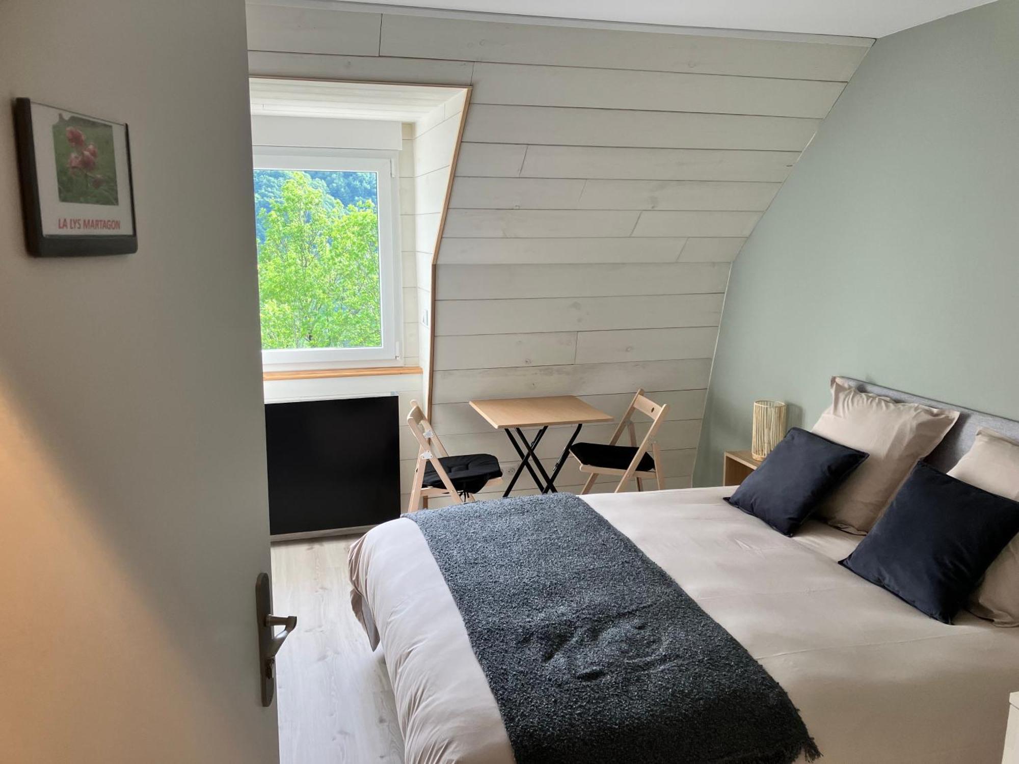 Bed and Breakfast La Lys Martagon Le Falgoux Esterno foto